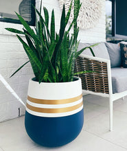 Load image into Gallery viewer, Reverse Sailor Design - Plant Pot
